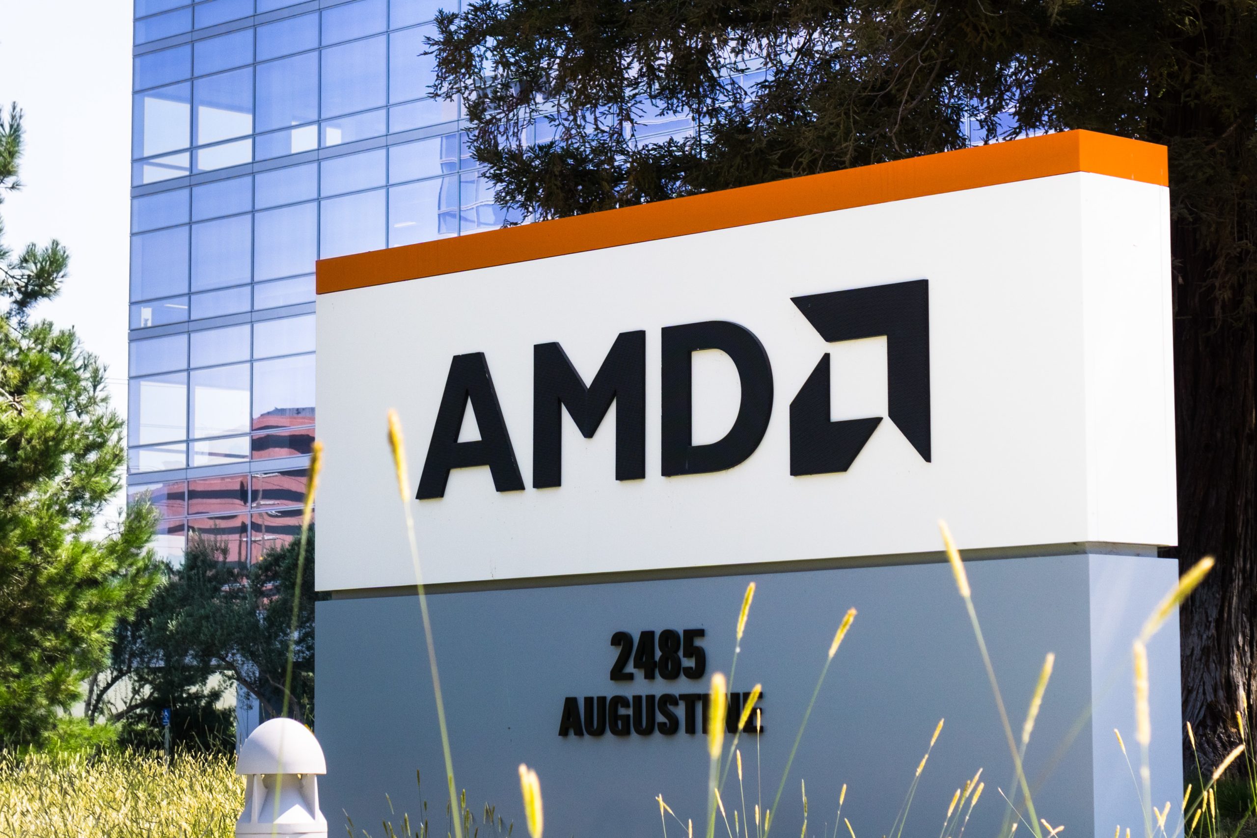 How Will AMD's New AI Chip Impact Nvidia's (NVDA) Stock?