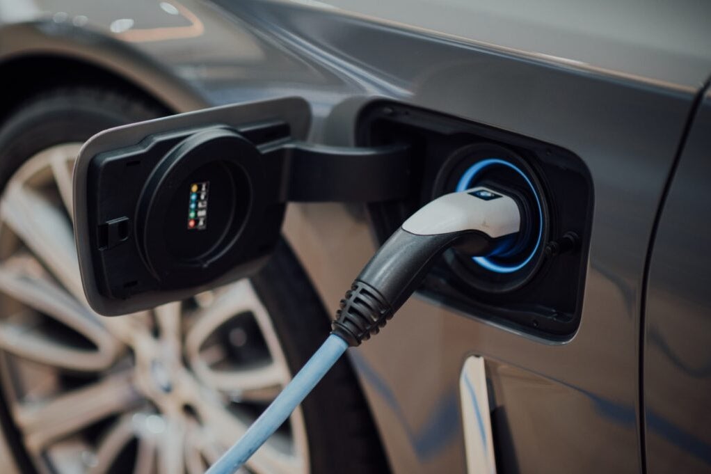 Many Tesla, Nissan, GM And Other EV Models Hit By Tax Credit Cut: These EVs Are Still Eligible For $7.5K Benefit - BMW (OTC:BMWYY), Bitdeer Technologies (NASDAQ:BTDR)