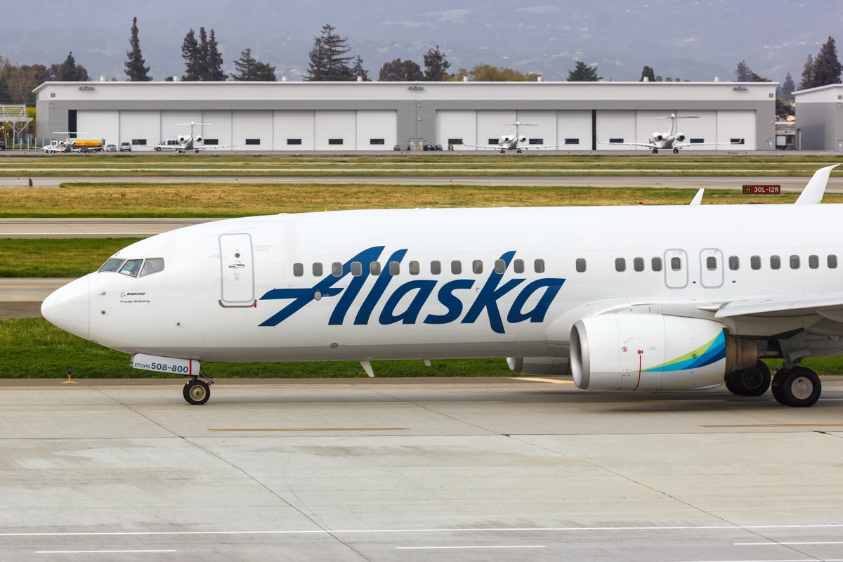 Over 170 Boeing 737 Max 9s Grounded, As Alaska Air Passengers Recall Terrifying Incident - Alaska Air Gr (NYSE:ALK), Boeing (NYSE:BA)