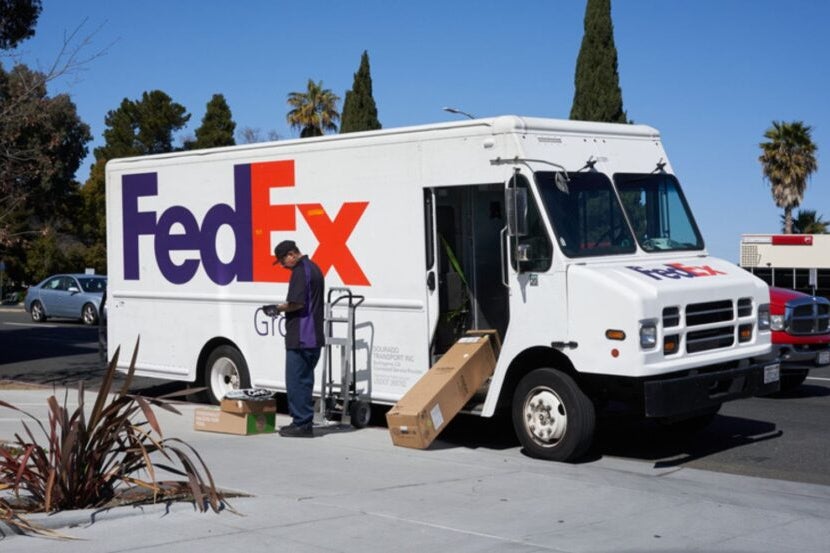 Is Amazon Set To See More Competition This Fall? FedEx Announces Launch Of Data-Driven E-Commerce Platform - FedEx (NYSE:FDX), Amazon.com (NASDAQ:AMZN)