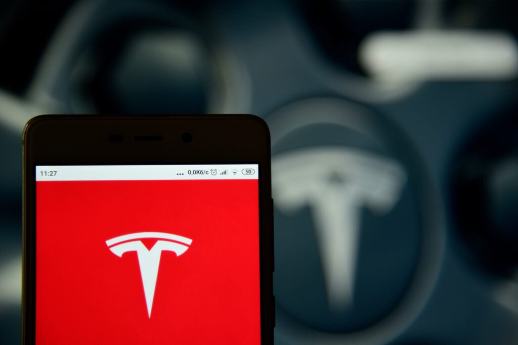 Cathie Wood Buys More Tesla Shares Friday, Taking Week's Purchases To Whopping $36M: Is Recovery On The Horizon? - Tesla (NASDAQ:TSLA)