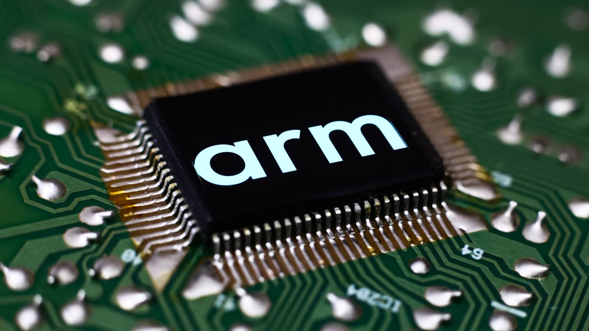 Arm's post-earnings pop leaves stock trading at premium to Nvidia, AMD