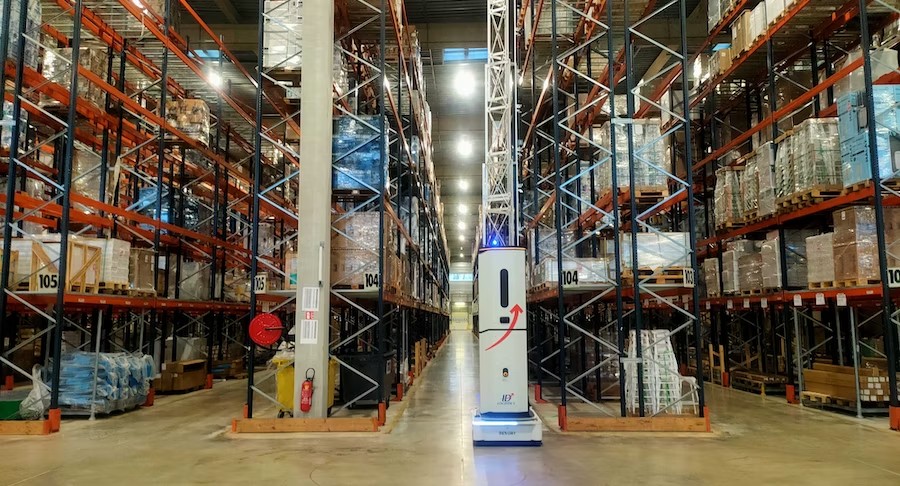UK's top robotics firm makes expansion to North American logistics market